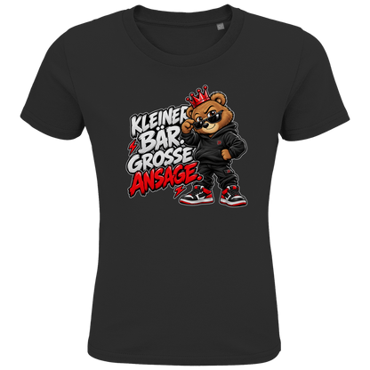 JA Ansage – Kinder-T-Shirt in Schwarz, Vorderansicht, Frontdruck: Lässiger Bär mit Krone: „Kleiner Bär. Große Ansage.“