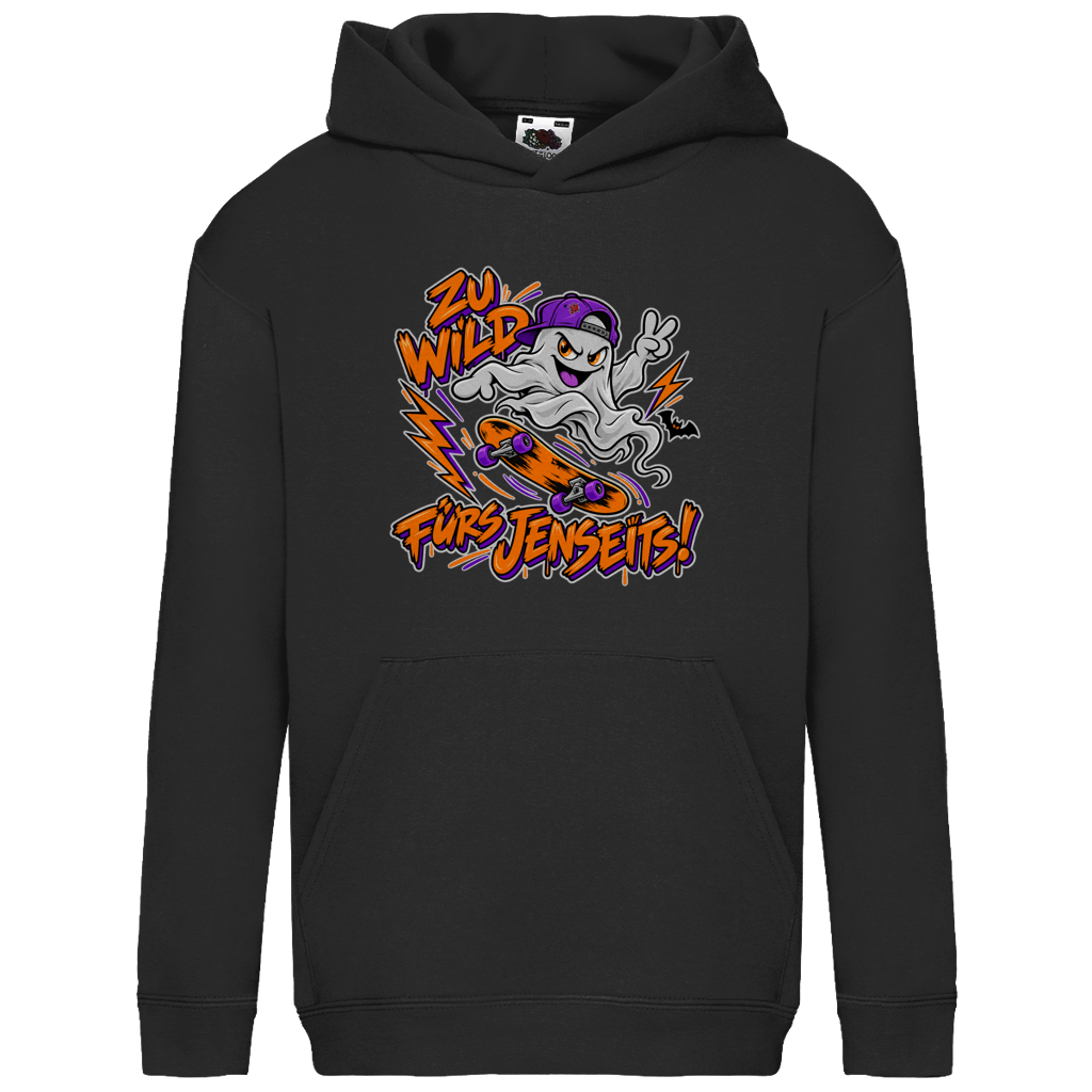 JA Geisterkick – Kinder-Hoodie in Schwarz, Vorderansicht, Frontdruck: Skater-Geist mit Cap: „Zu wild fürs Jenseits!“ in Orange und Lila