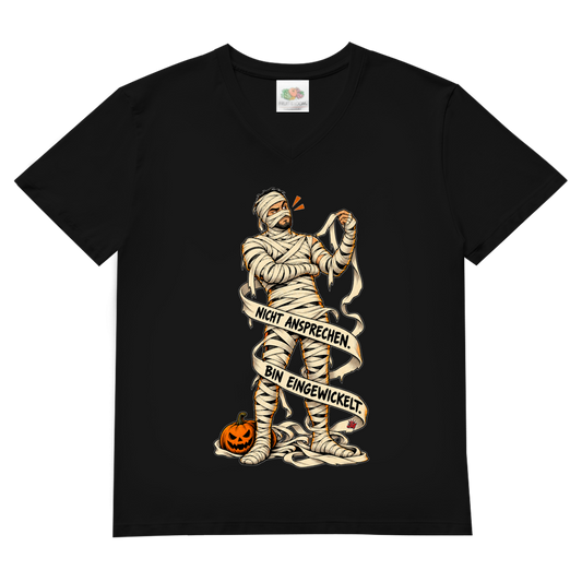 JA Eingewickelt – Herren-V-Neck-Shirt in Schwarz, Vorderansicht, Frontdruck: Mumie in Bandagen: „Nicht ansprechen. Bin eingewickelt.“