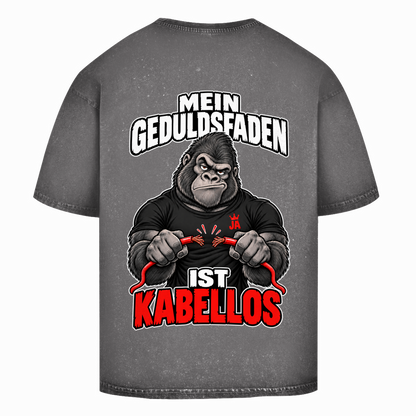 JA Geduldsfaden kabellos – Oversize-Washed-Shirt in Asphaltgrau, Rückansicht, Rückendruck: Gorilla mit durchgerissenem Kabel: „Mein Geduldsfaden ist kabellos.“