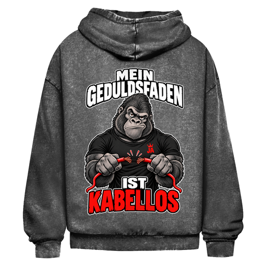 JA Geduldsfaden kabellos – Oversize-Washed-Hoodie in Schwarz, Rückansicht, Rückendruck: Gorilla mit durchgerissenem Kabel: „Mein Geduldsfaden ist kabellos.“