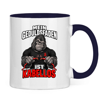 JA Geduldsfaden kabellos – Tasse in Marineblau, Rückansicht, ebenfalls bedruckt