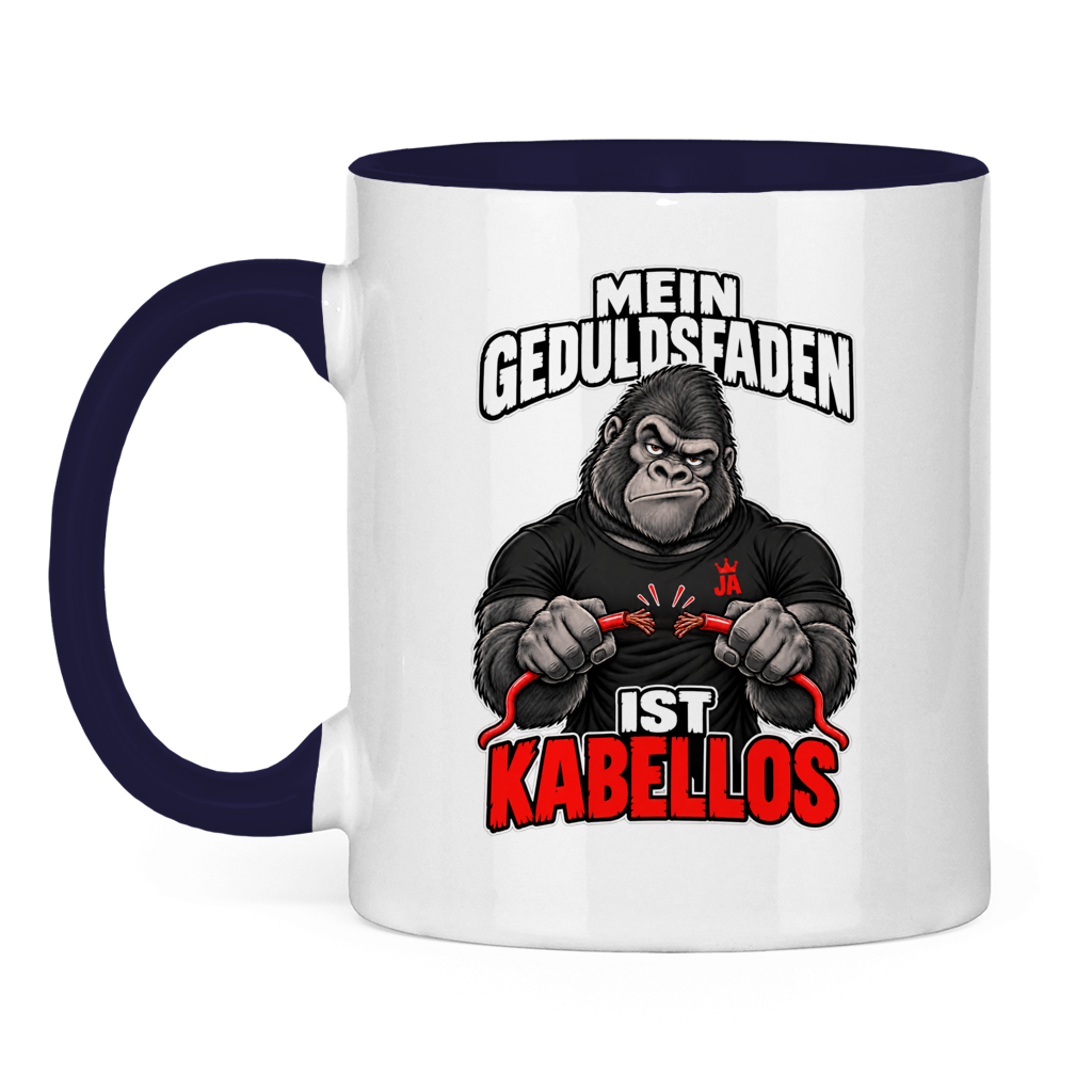 JA Geduldsfaden kabellos – Tasse in Marineblau, Vorderansicht, Aufdruck: Gorilla mit durchgerissenem Kabel: „Mein Geduldsfaden ist kabellos.“