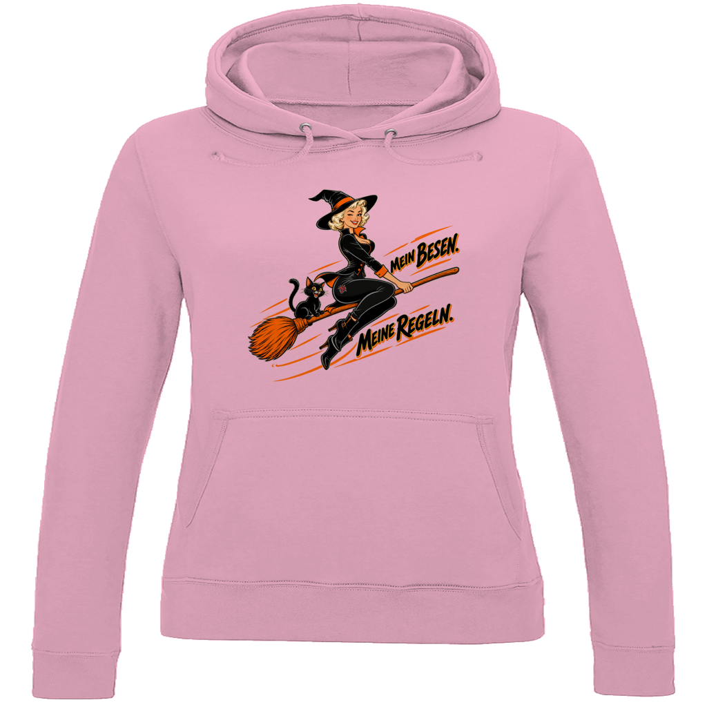 JA Hexenregeln – Damen-Hoodie in Babyrosa, Vorderansicht, Frontdruck: Pin-up-Hexe auf dem Besen: „Mein Besen. Meine Regeln.“