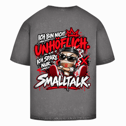 JA Ich spare nur Smalltalk – Oversize-Washed-Shirt in Asphaltgrau, Rückansicht, Rückendruck: Kaffeebecher mit Sonnenbrille: „Ich bin nicht unhöflich. Ich spare nur Smalltalk.“