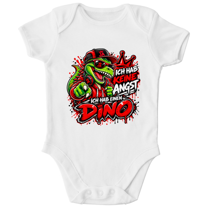 JA Ich habe keine Angst – Baby-Body in Weiß, Vorderansicht, Frontdruck: Mutmacher-Dino: „Ich hab keine Angst. Ich hab einen Dino.“