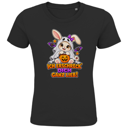 JA Kuschelspuk – Kinder-T-Shirt in Schwarz, Vorderansicht, Frontdruck: Häschen im Gespensterkostüm: „Ich erschreck dich ganz lieb!“