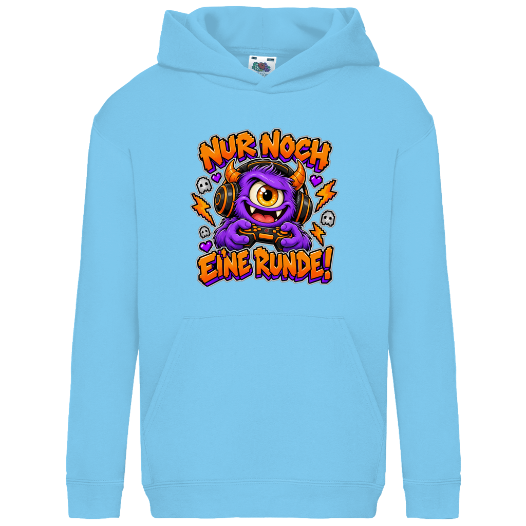 JA Monster Gamer – Kinder-Hoodie in Himmelblau, Vorderansicht, Frontdruck: Gaming-Monster mit Controller: „Nur noch eine Runde!“