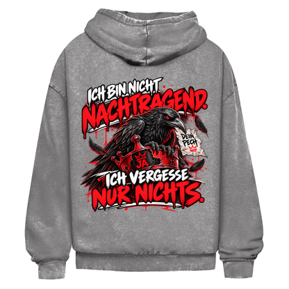 JA Ich vergesse nichts – Oversize-Washed-Hoodie in Asphaltgrau, Rückansicht, Rückendruck: Rabe auf roter Krone: „Ich bin nicht nachtragend. Ich vergesse nur nichts.“