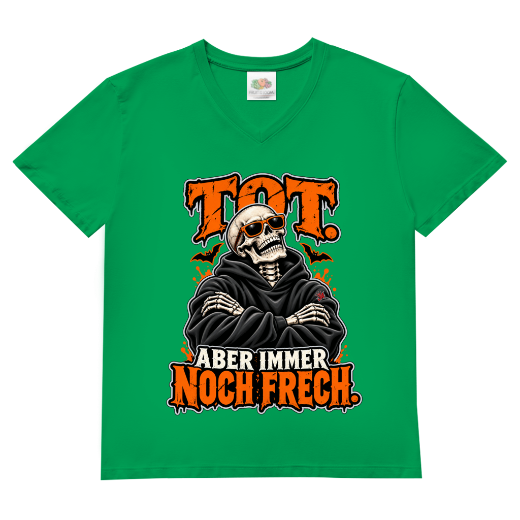 JA Knochenfrech – Herren-V-Neck-Shirt in Kellygrün, Vorderansicht, Frontdruck: Skelett mit Sonnenbrille: „Tot. Aber immer noch frech.“ in Orange