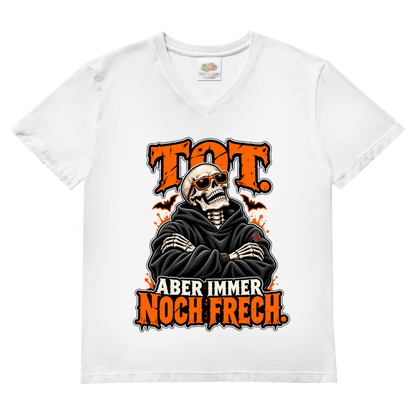 JA Knochenfrech – Herren-V-Neck-Shirt in Weiß, Vorderansicht, Frontdruck: Skelett mit Sonnenbrille: „Tot. Aber immer noch frech.“ in Orange