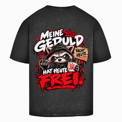 JA Meine Geduld hat heute frei – Oversize-Washed-Shirt in Schwarz, Rückansicht, Rückendruck: Waschbär mit Kaffee und Mittelfinger: „Meine Geduld hat heute frei!“