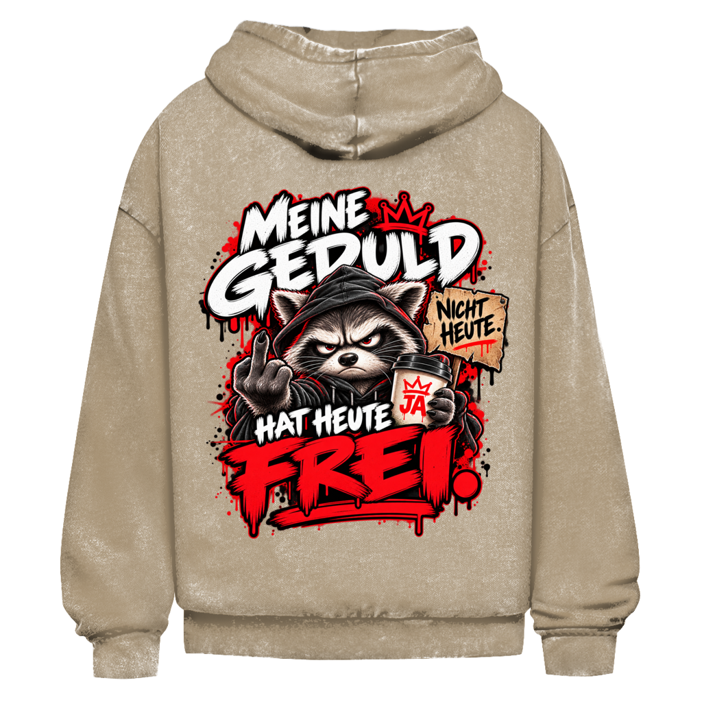 JA Meine Geduld hat heute frei – Oversize-Washed-Hoodie in Beige, Rückansicht, Rückendruck: Waschbär mit Kaffee und Mittelfinger: „Meine Geduld hat heute frei!“