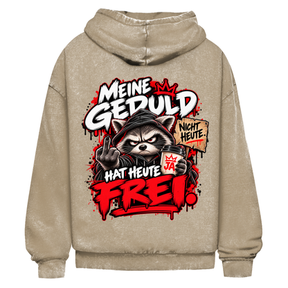 JA Meine Geduld hat heute frei – Oversize-Washed-Hoodie in Beige, Rückansicht, Rückendruck: Waschbär mit Kaffee und Mittelfinger: „Meine Geduld hat heute frei!“
