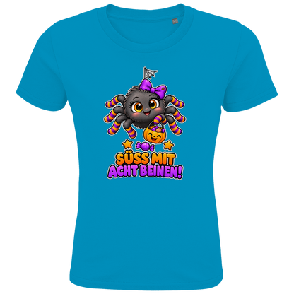 JA Schleifenspuk – Kinder-T-Shirt in Aqua, Vorderansicht, Frontdruck: Niedliche Spinne mit Schleife: „Süß mit acht Beinen!“