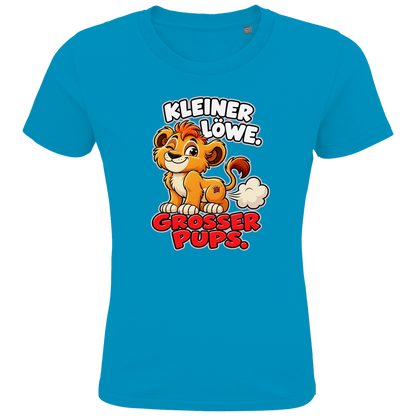 JA Pupsalarm – Kinder-T-Shirt in Aqua, Vorderansicht, Frontdruck: Lustiger Löwe: „Kleiner Löwe. Großer Pups.“ – Kinderhumor zum Kichern