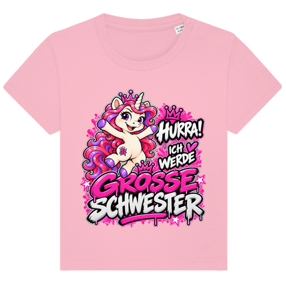 JA Große Schwester Einhorn – Baby-T-Shirt in Rosa, Vorderansicht, Frontdruck: Einhorn Juna: „Hurra! Ich werde große Schwester“ – Geschenk zur Baby-Ankündigung