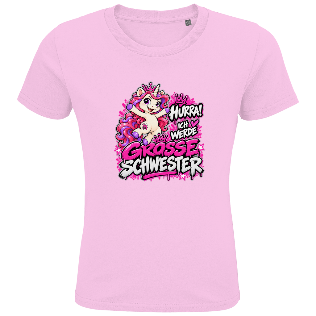 JA Große Schwester Einhorn – Kinder-T-Shirt in Zartrosa, Vorderansicht, Frontdruck: Einhorn Juna: „Hurra! Ich werde große Schwester“ – Geschenk zur Baby-Ankündigung