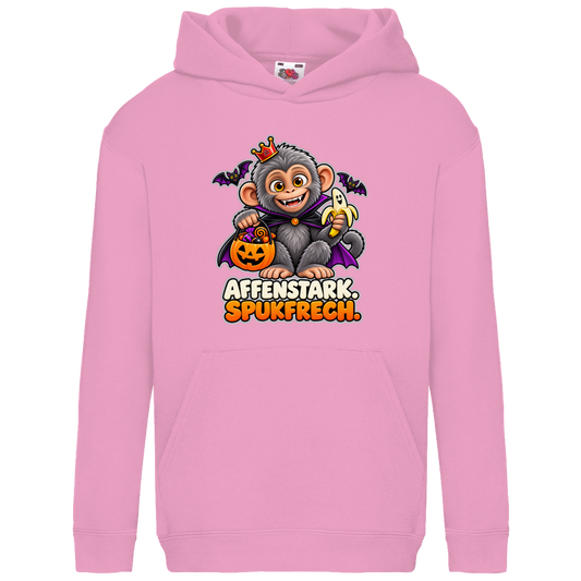 JA Spukaffe – Kinder-Hoodie in Hellrosa, Vorderansicht, Frontdruck: Kleiner Affe im Vampirumhang: „Affenstark. Spukfrech.“ – Kinder-Halloween