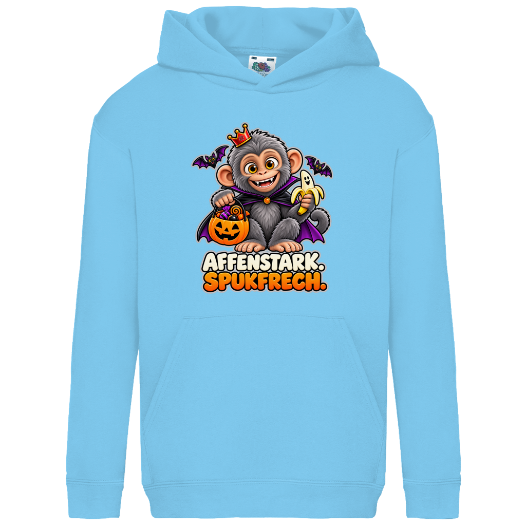 JA Spukaffe – Kinder-Hoodie in Himmelblau, Vorderansicht, Frontdruck: Kleiner Affe im Vampirumhang: „Affenstark. Spukfrech.“ – Kinder-Halloween