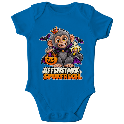 JA Spukaffe – Baby-Body in Kobaltblau, Vorderansicht, Frontdruck: Kleiner Affe im Vampirumhang: „Affenstark. Spukfrech.“ – Kinder-Halloween