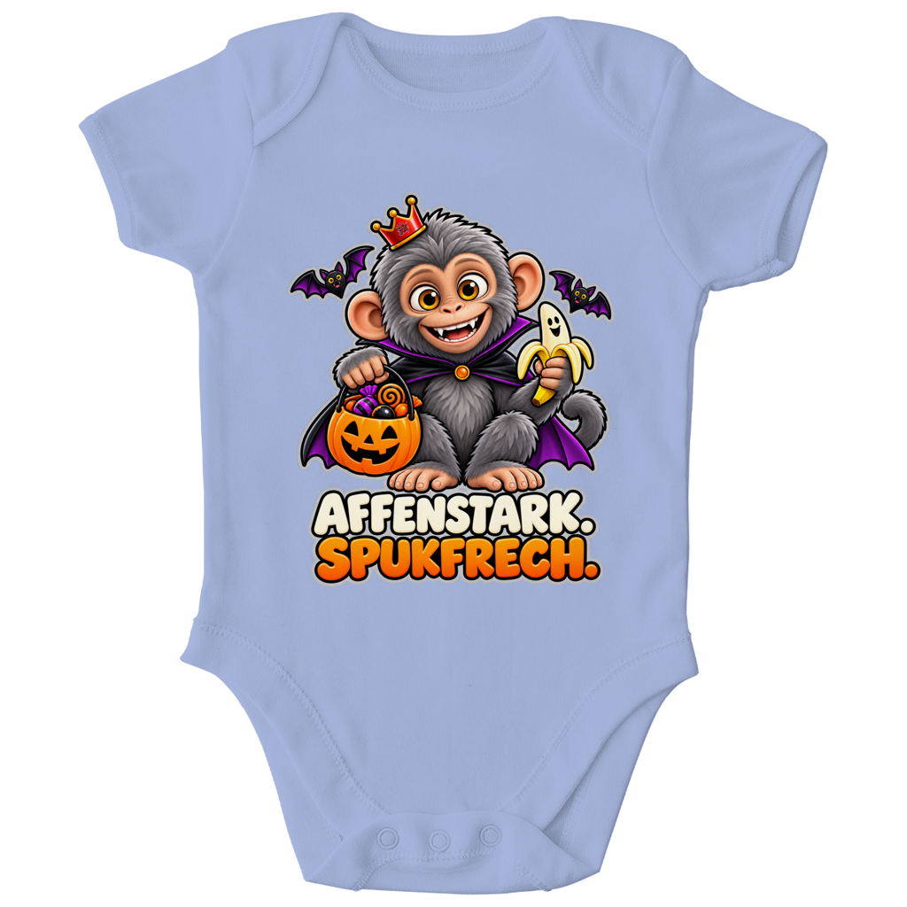 JA Spukaffe – Baby-Body in Taubenblau, Vorderansicht, Frontdruck: Kleiner Affe im Vampirumhang: „Affenstark. Spukfrech.“ – Kinder-Halloween