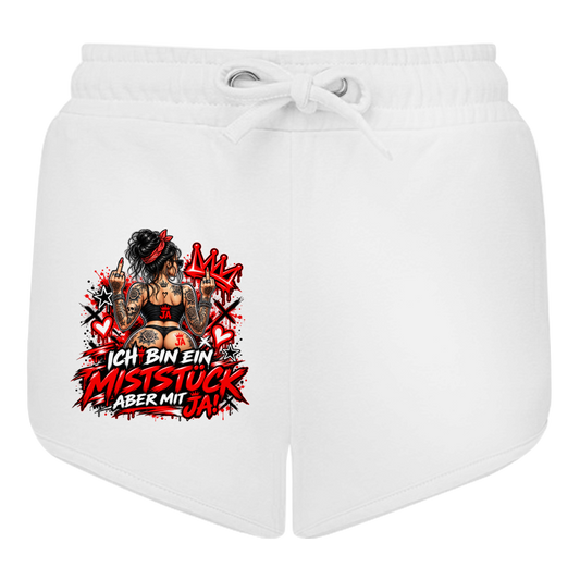 JA Miststück – Damen-Shorts in Weiß, Vorderansicht, Frontdruck: Provokanter Spruch „Ich bin ein Miststück – aber mit JA!“ in roter Graffiti-Optik