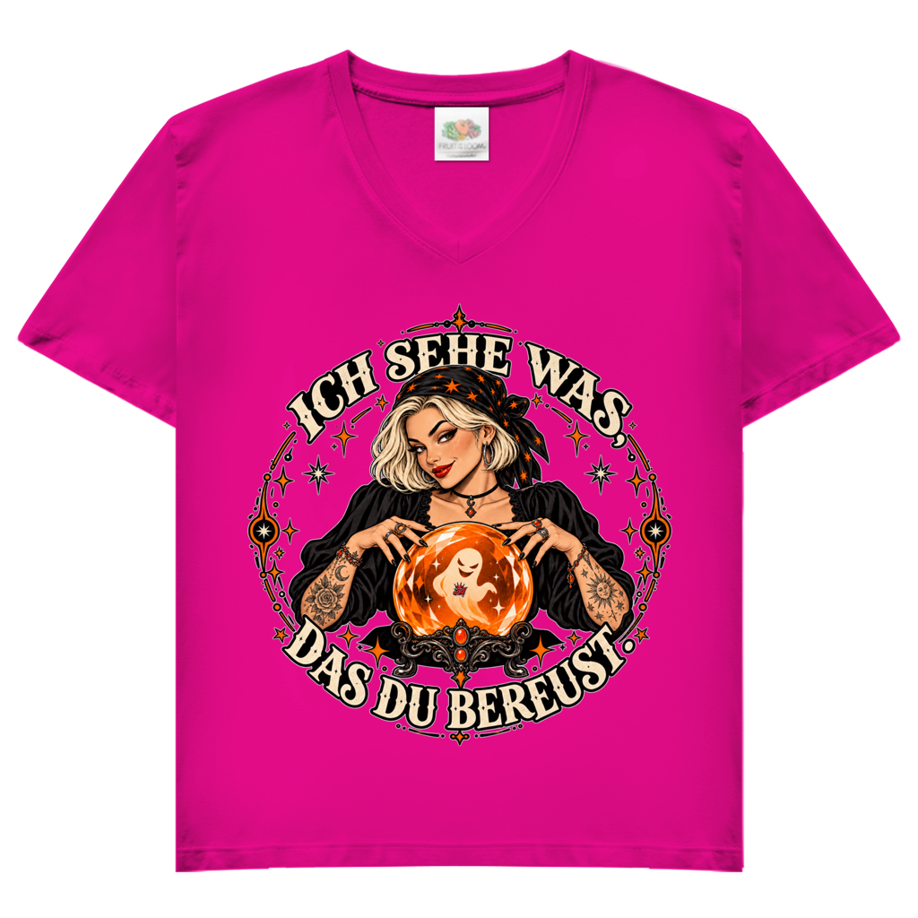 JA Orakel – Damen-V-Neck-Shirt in Fuchsia, Vorderansicht, Frontdruck: Wahrsagerin mit Kristallkugel und Spruch „Ich sehe was, das du bereust“