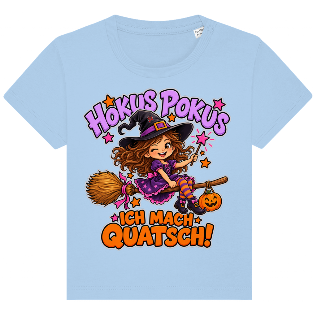 JA Quatschhexe – Baby-T-Shirt in Blau, Vorderansicht, Frontdruck: Kleine Hexe auf dem Besen: „Hokus Pokus – ich mach Quatsch!“