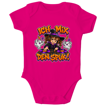 JA Spukmix – Baby-Body in Fuchsia, Vorderansicht, Frontdruck: DJ-Hexe mit tanzenden Geistern: „Ich mix den Spuk!“ in Orange und Lila