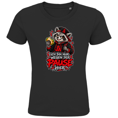 JA Pausen-Waschbär Rot – Kinder-T-Shirt in Schwarz, Vorderansicht, Frontdruck: Waschbär mit Pausenbrot in Rot: „Ich bin nur wegen der Pause hier“