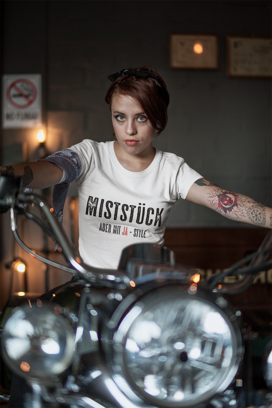 JA – Miststück  Statement-Shirt im JA-Style
